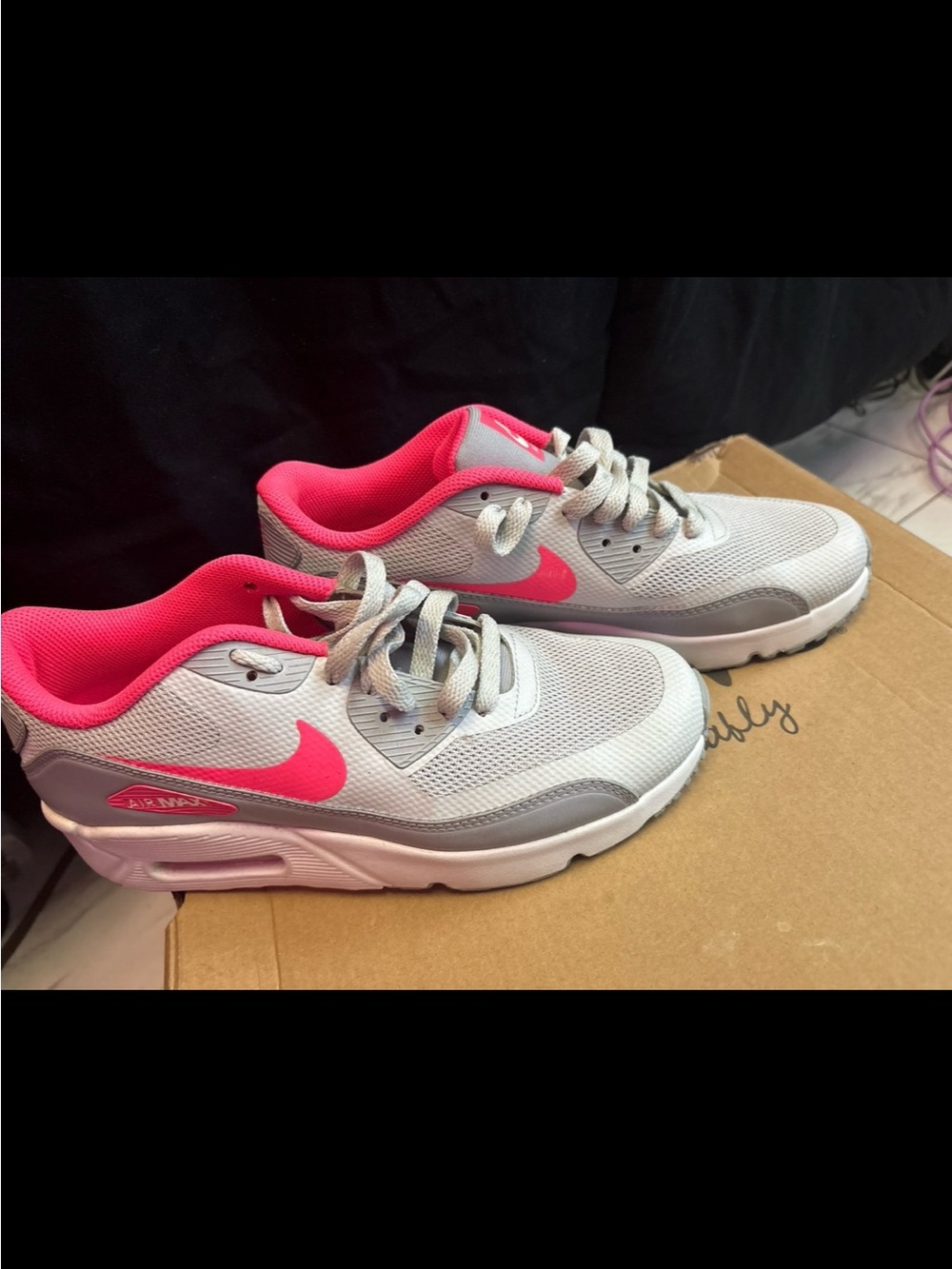 Nike Women’s Athletic Sneakers - White & Pink